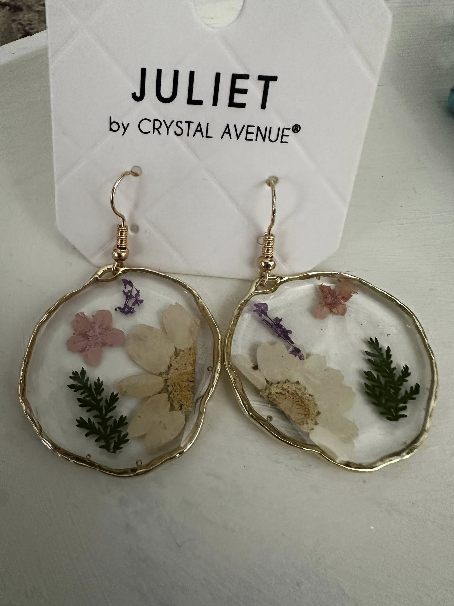 Beautiful Dried Flowers in Resin Earrings