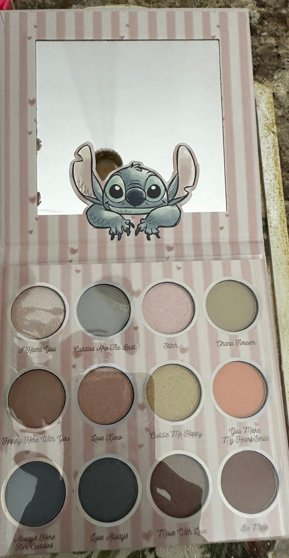 Disney Lilo & Stitch - 12 Color Eyeshadow Palette With Mirror - Angel & Stitch
